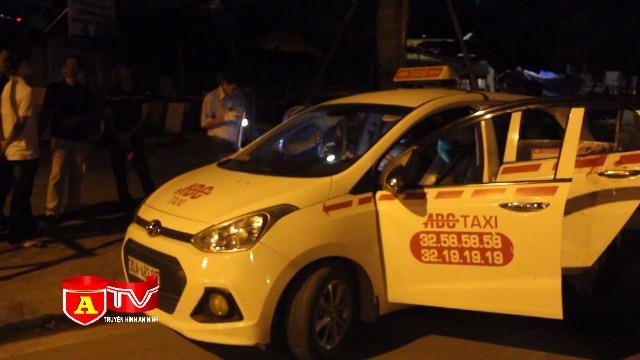 Lời khai của đối tượng cứa cổ lái xe taxi 