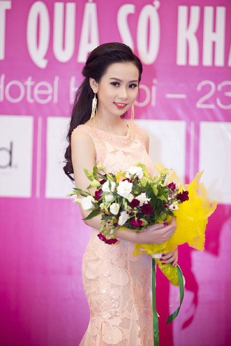 Hoa hậu Hoàn vũ 2015: Thí sinh "chủ nhà" Phương Tiểu Bình khoe nhan sắc rạng ngời Zgtmantd-hoa-hau-hoan-vu-phuong-tieu-binh-1