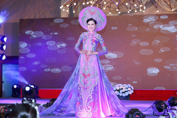 Người đẹp Kim Thoa đăng quang Hoa hậu Doanh nhân thế giới người Việt - Ảnh 6. Người đẹp Kim Thoa đăng quang Hoa hậu Doanh nhân thế giới người Việt - Ảnh 6.