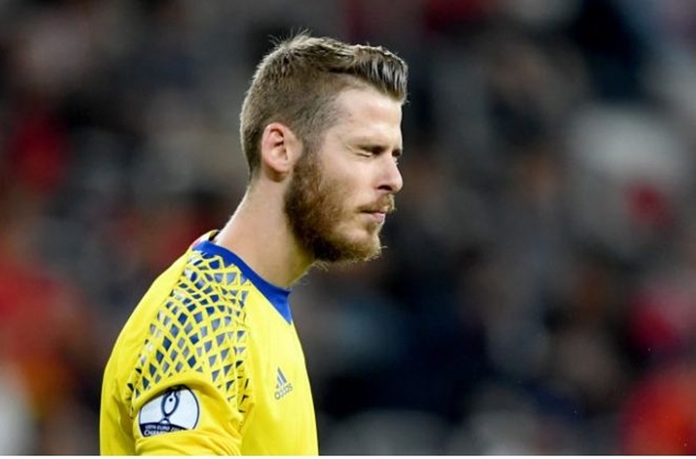 De Gea bị cư dân mạng "ném đá" tơi bời De Gea bị cư dân mạng "ném đá" tơi bời