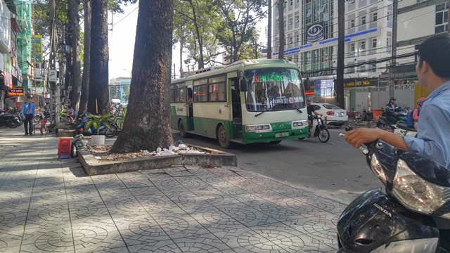 tai-xe-xe-buyt-dam-nguoi-2710