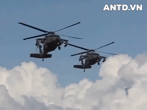 [ẢNH] "Diều hâu đen" UH-60A Mỹ nghỉ hưu, tạm biệt một huyền thoại
